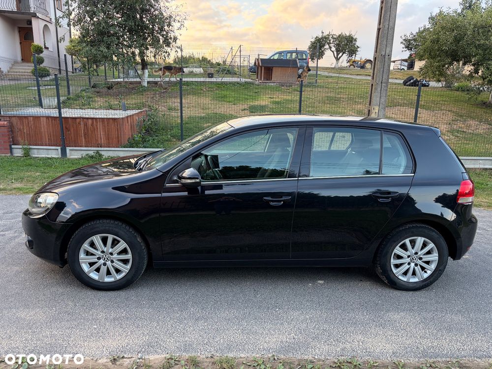 Volkswagen Golf - 2