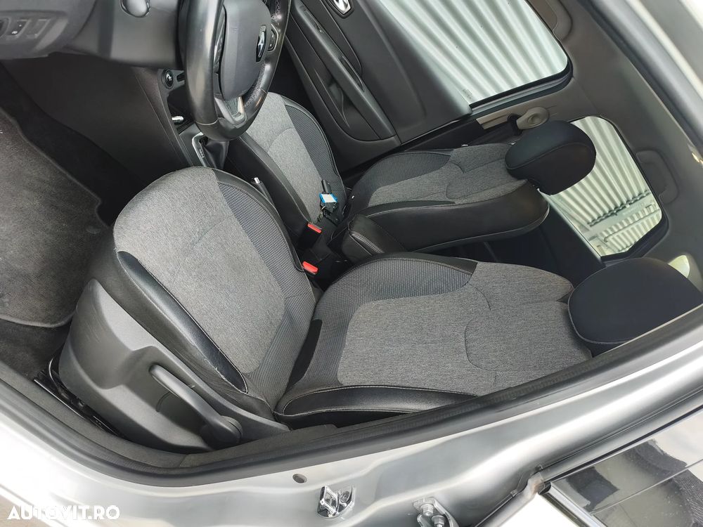 Renault Captur - 12