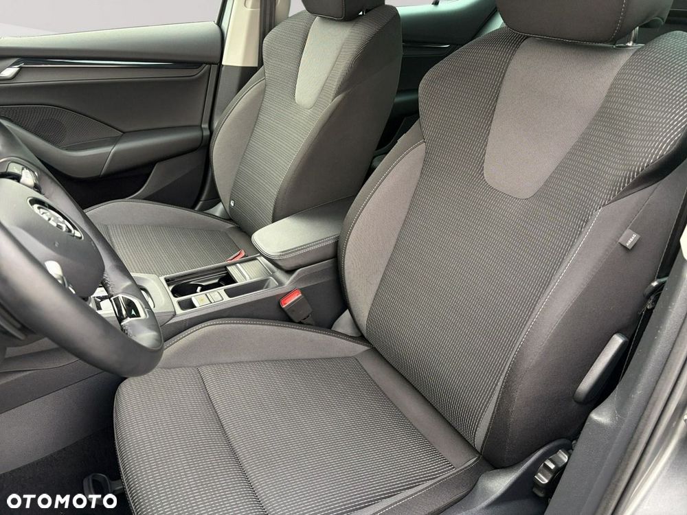 Skoda Octavia 1.5 TSI mHEV DSG Selection - 13