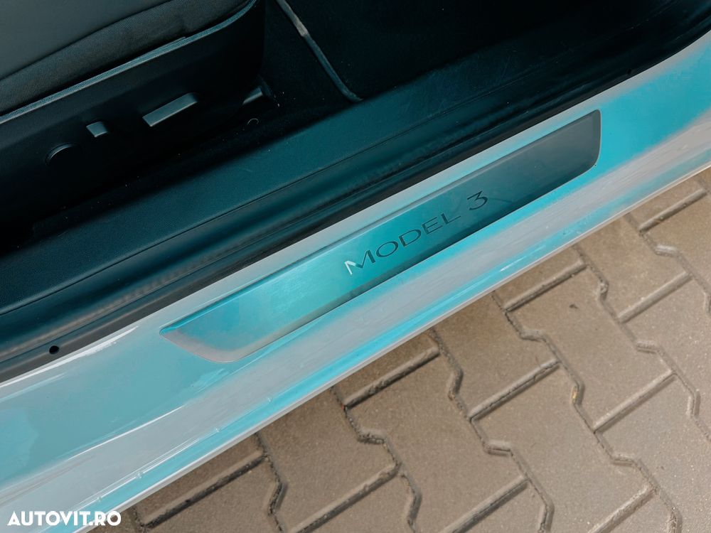 Tesla Model 3 - 19