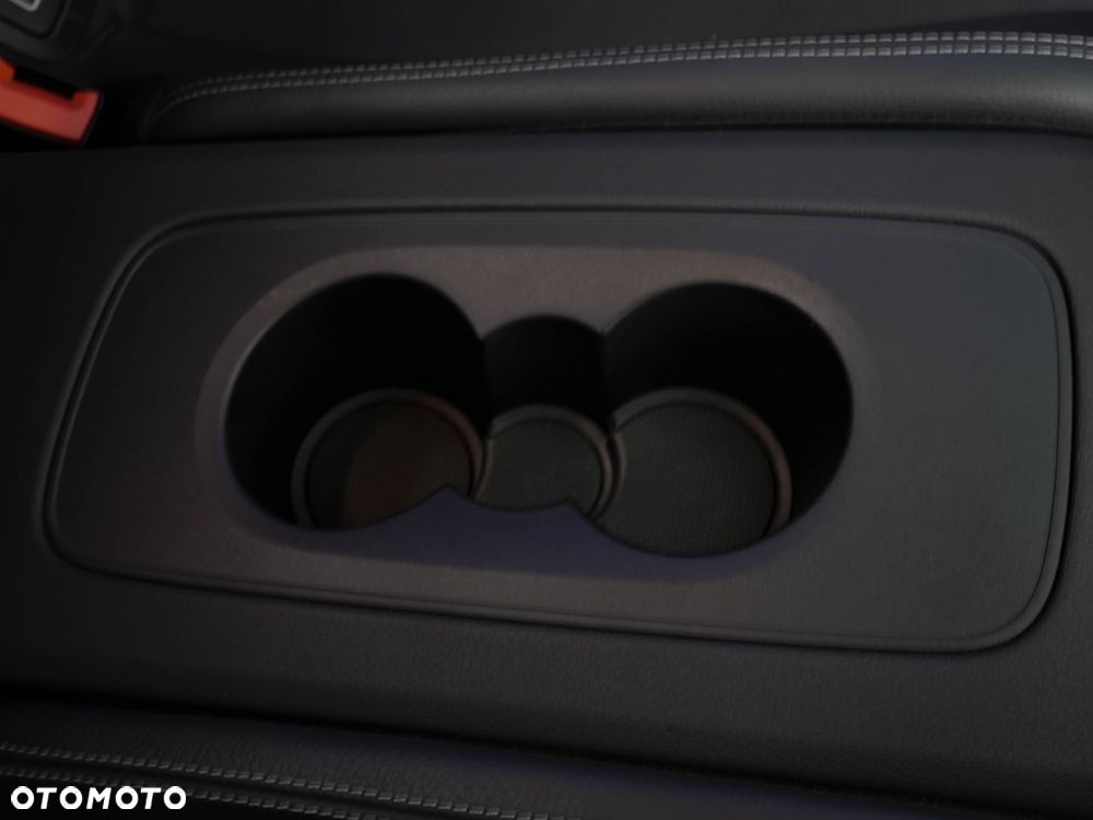 Mercedes-Benz Klasa E 220 d 4-Matic Avantgarde - 21