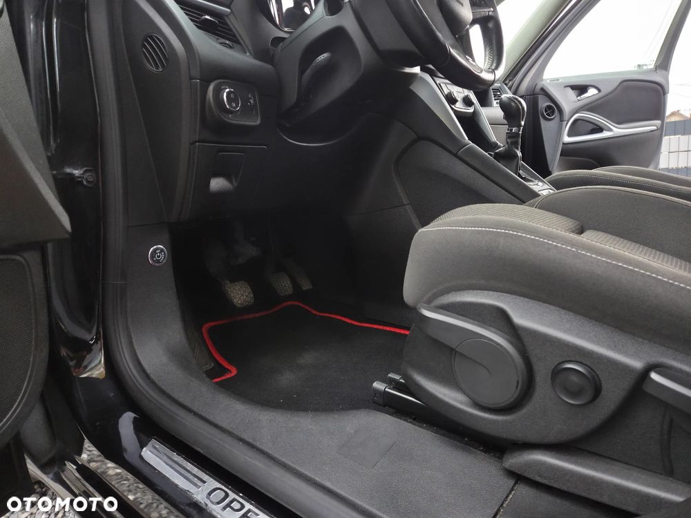 Opel Zafira 1.4 Turbo Active - 15