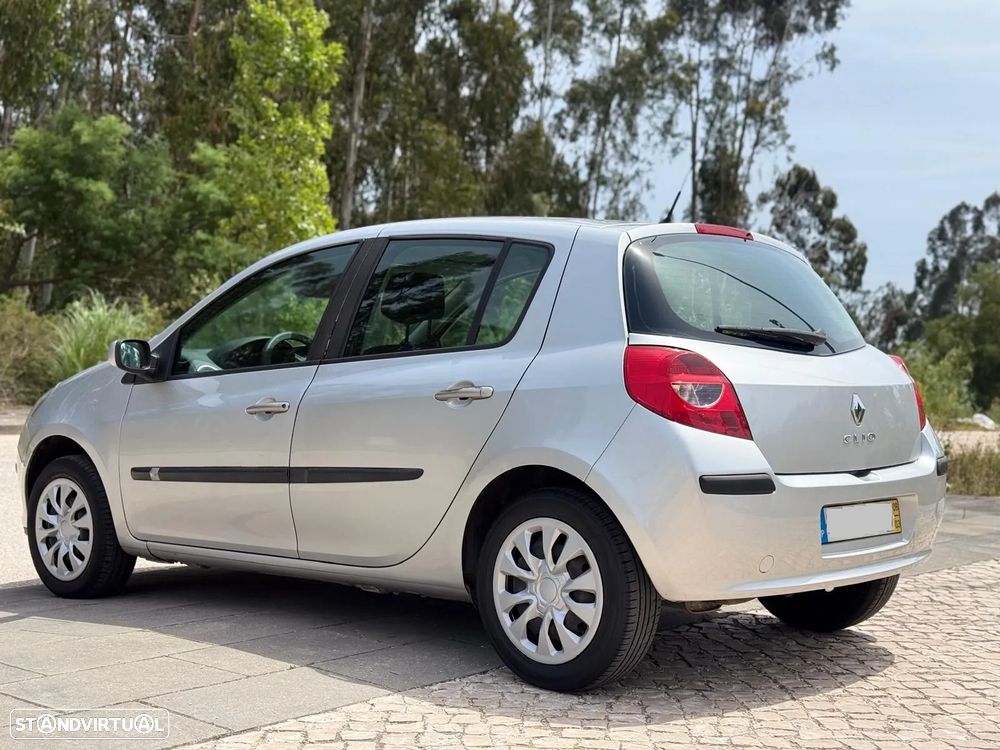 Renault Clio 1.2 16V Dynamique S - 4