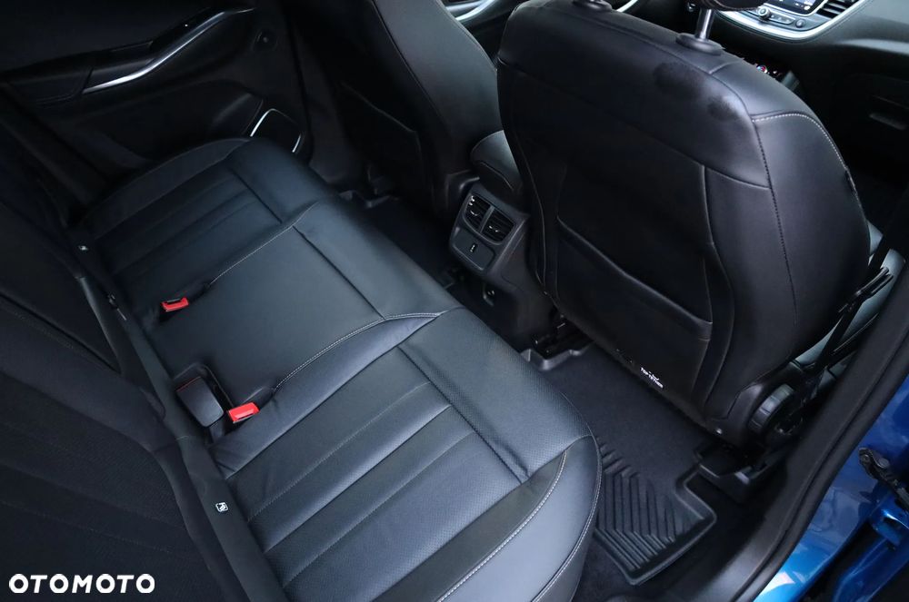 Opel Grandland X Plug-in-Hybrid4 1.6 DI Start/Stop Ultimate - 32