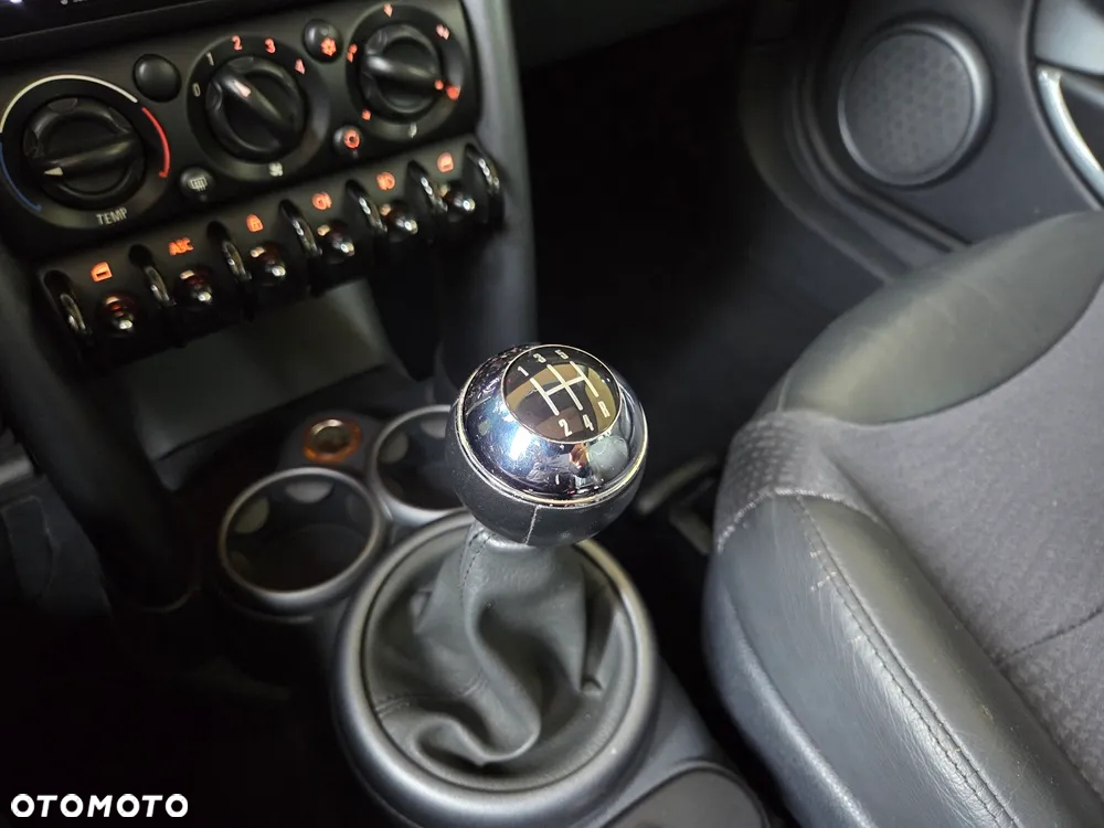 MINI Cooper - 24