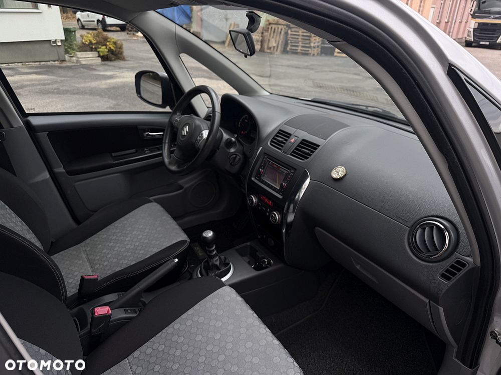Suzuki Sx4 2013 photo 5
