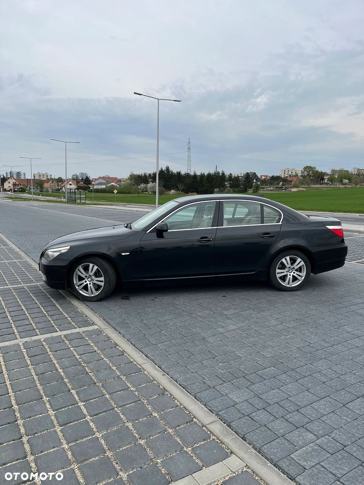 BMW Seria 5 523i Edition Exclusive - 7