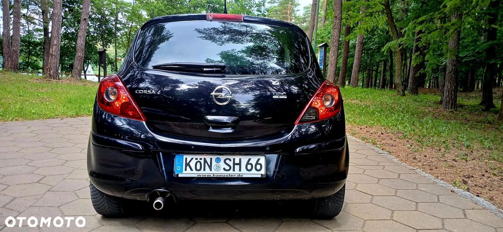 Opel Corsa 1.4 16V Edition 150 - 4