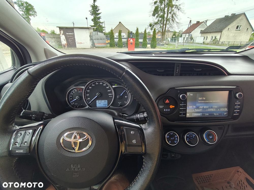 Toyota Yaris - 4