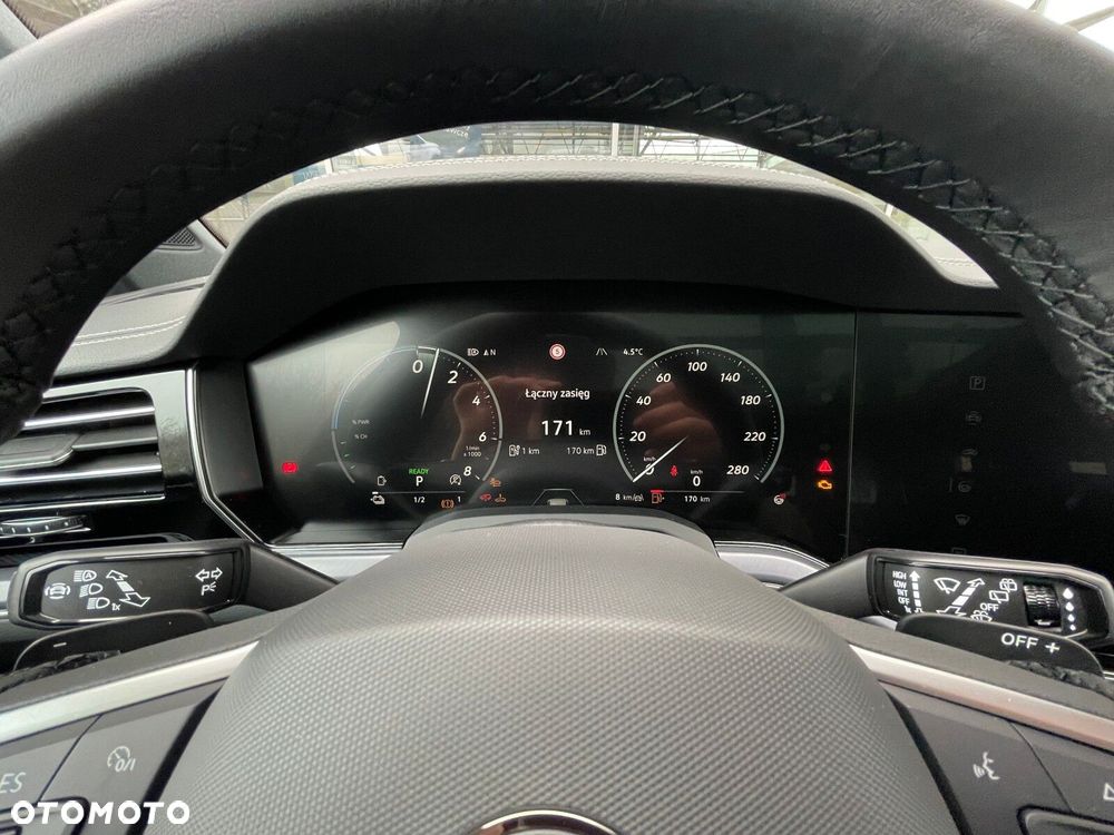 Volkswagen Touareg - 19