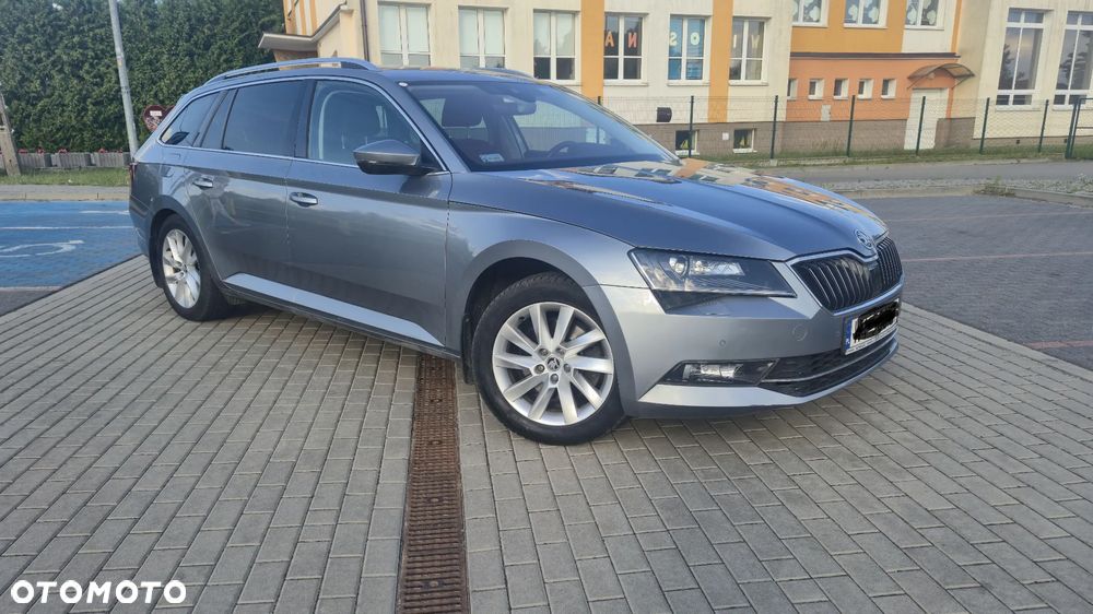 Skoda Superb 2.0 TDI Ambition - 1