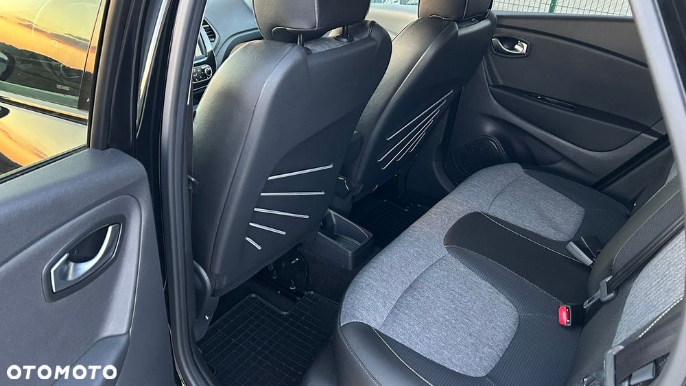 Renault Captur - 16