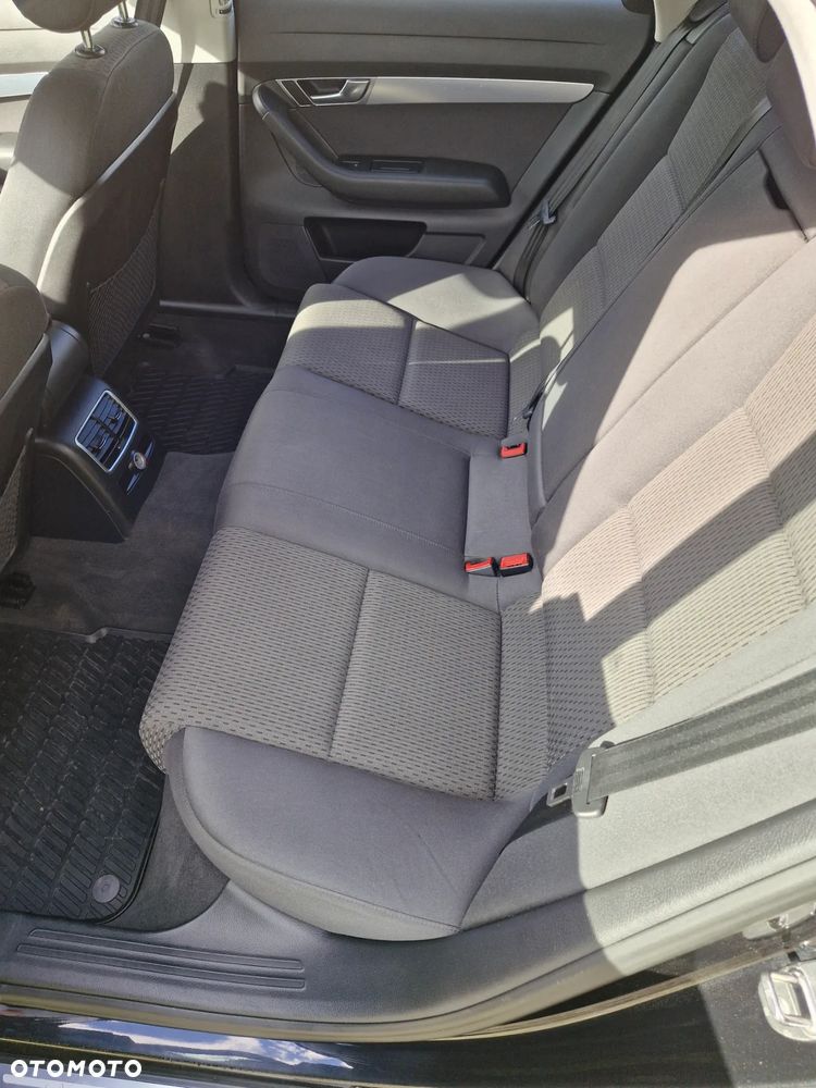 Audi A6 - 12