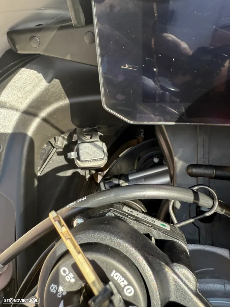 Aprilia RS RSV4 Factory - 16