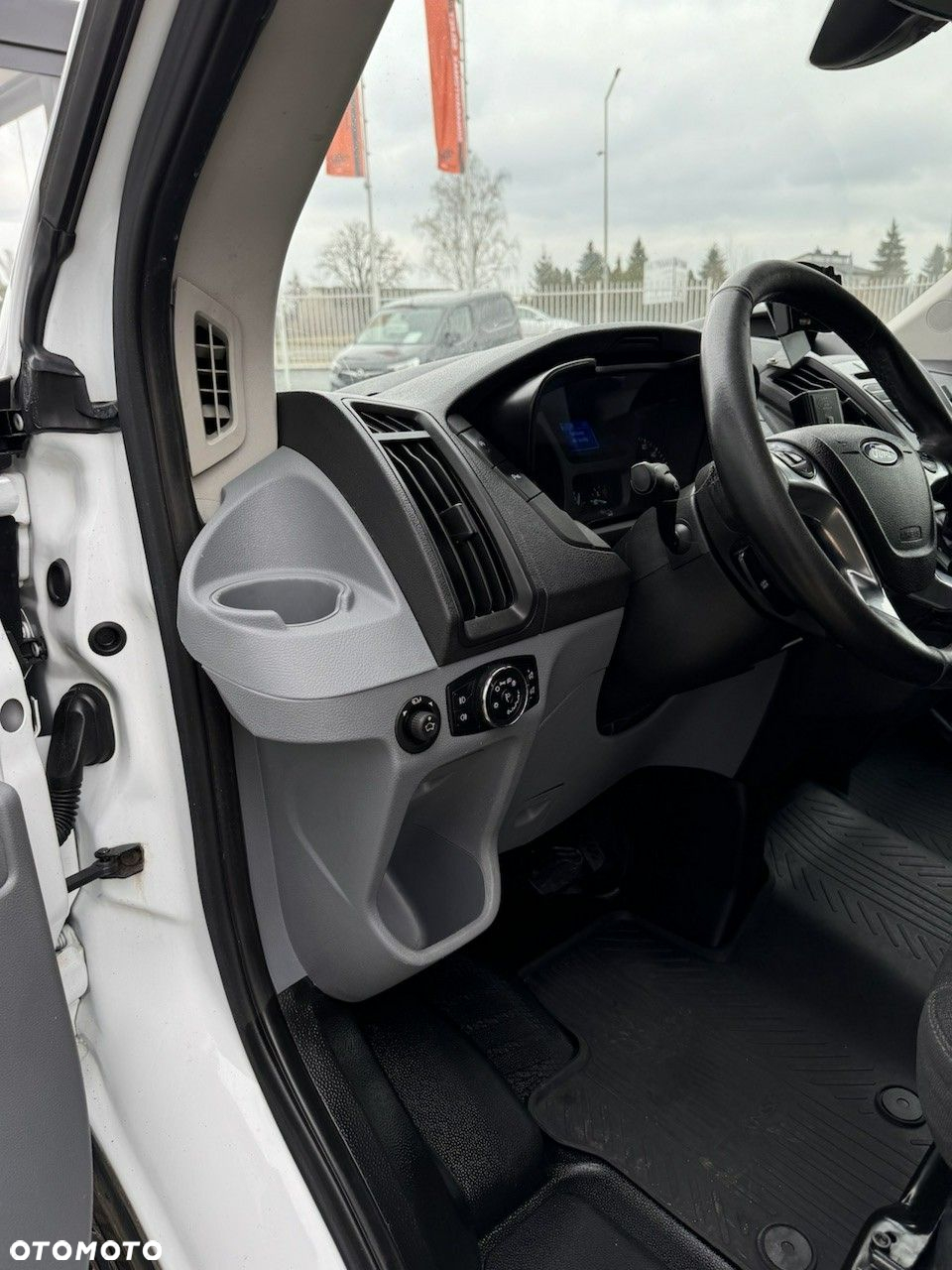 Ford Transit - 27