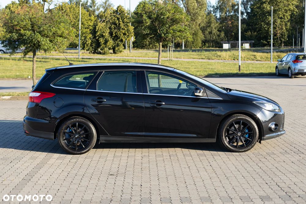Ford Focus 1.6 EcoBoost Titanium - 4
