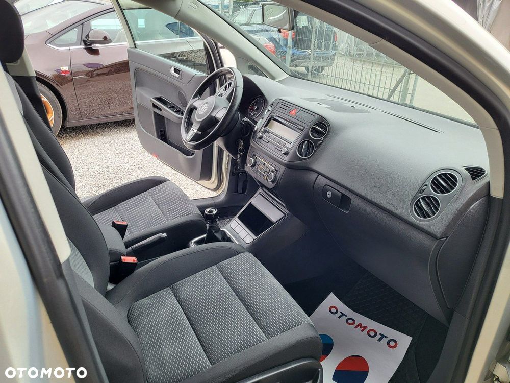 Volkswagen Golf Plus - 19