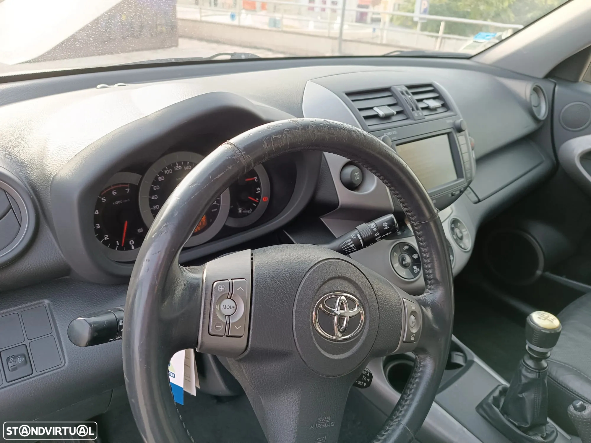Toyota RAV4 2.2 D-4D - 10