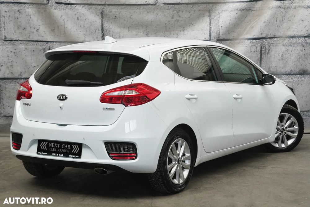 Kia Ceed 1.6 CRDi 136 DCT ISG Platinum Edition - 5