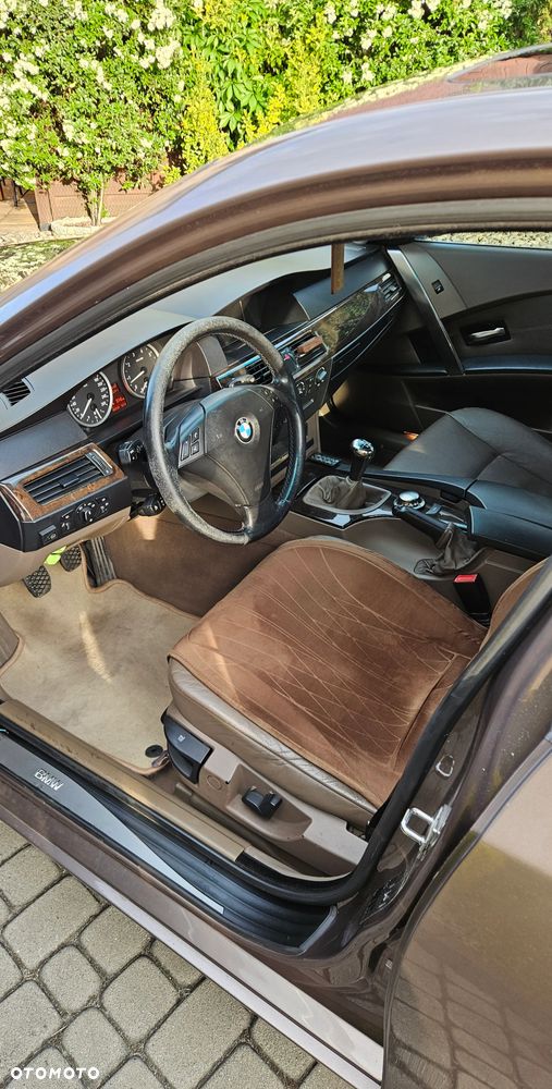 BMW Seria 5 520i - 8