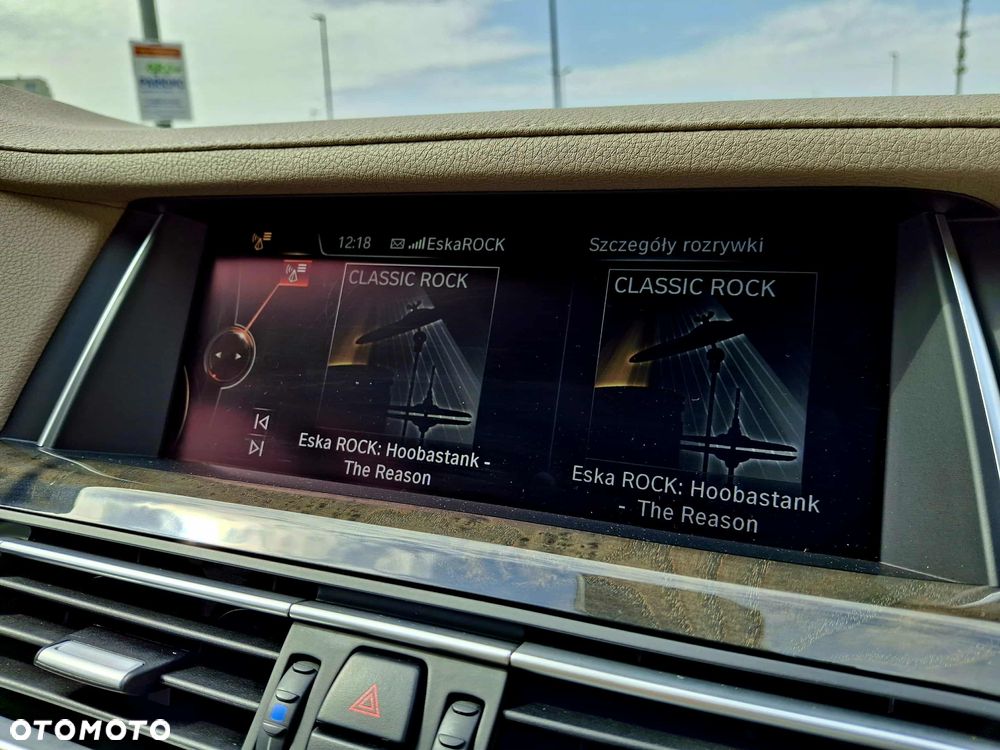 BMW Seria 7 740i - 25