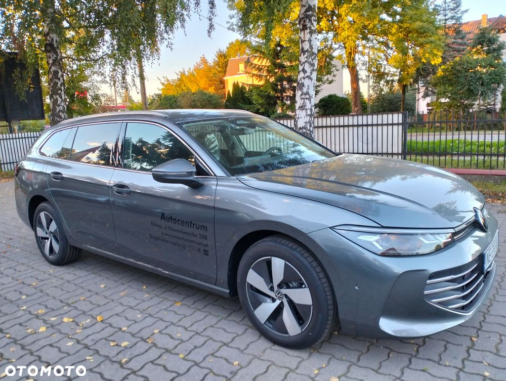 Volkswagen Passat 2.0 TDI EVO Business DSG - 3
