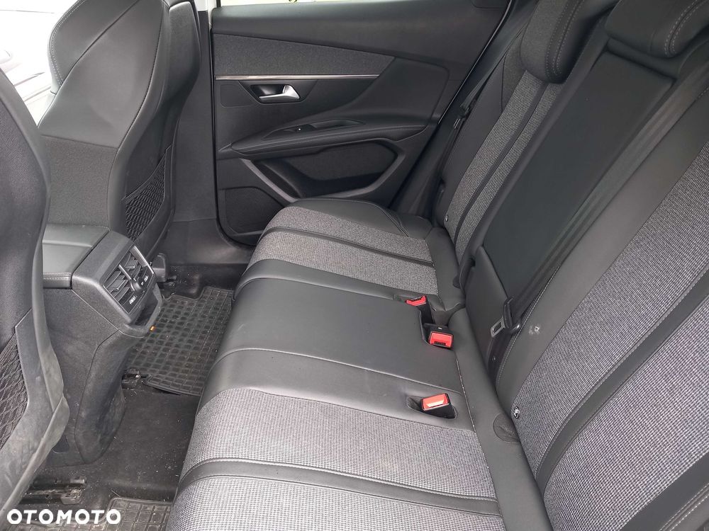 Peugeot 3008 - 8