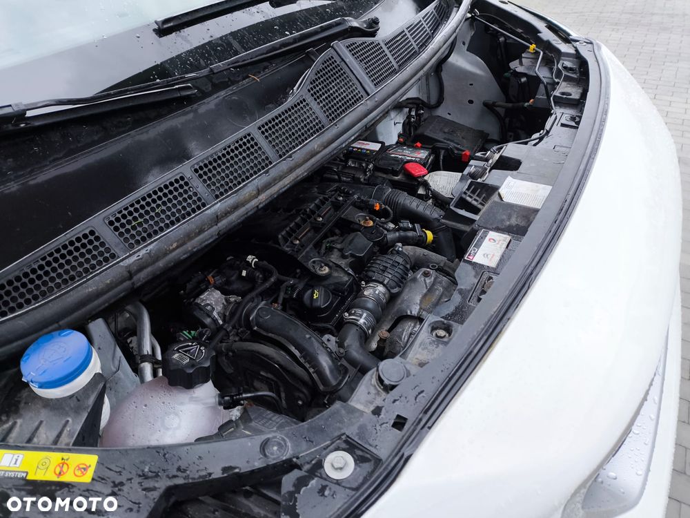 Peugeot EXPERT - 17