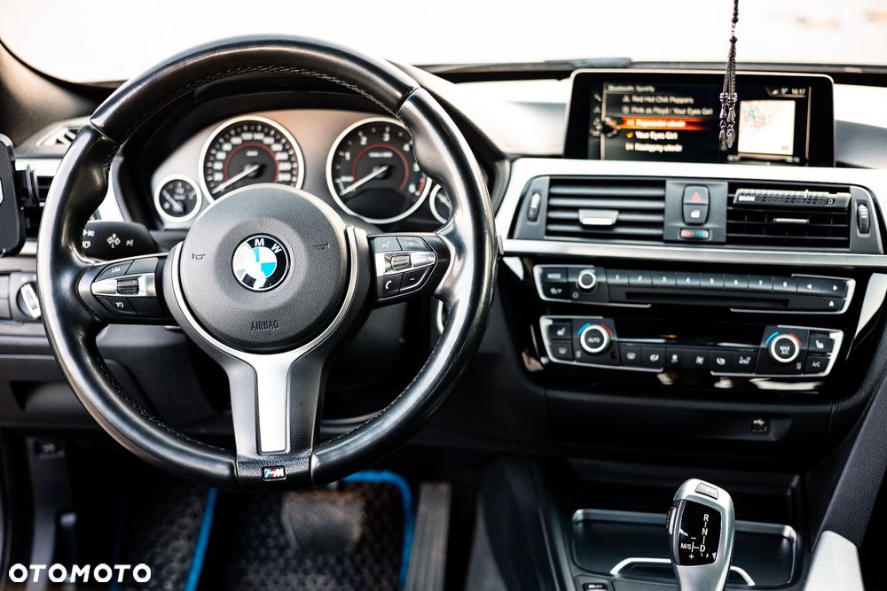 BMW Seria 3 325d M Sport - 7