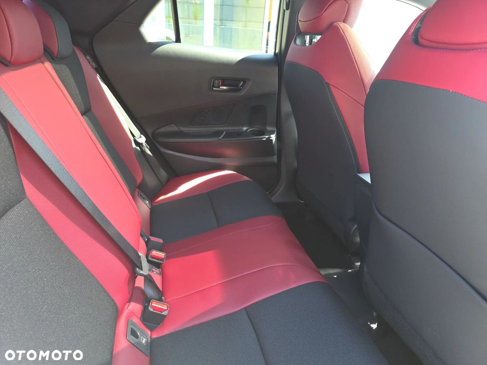 Toyota C-HR 2.0 PHEV Dynamic Force Tokyo Edition - 11
