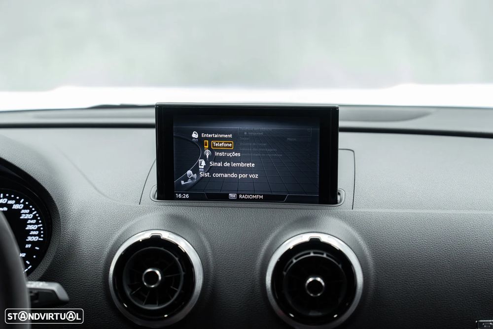 Audi RS3 Sportback S tronic - 31