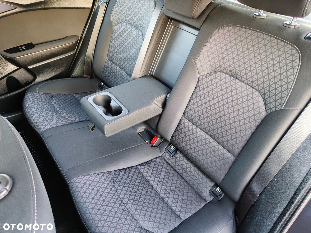 Kia Ceed 1.4 T-GDI L Business Line - 24
