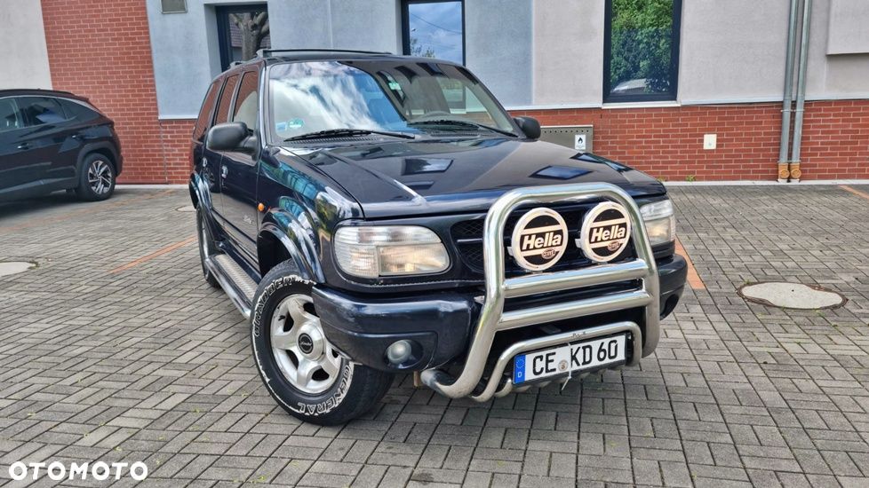 Ford Explorer - 6