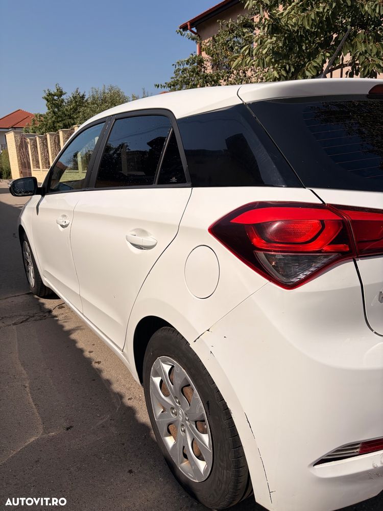 Hyundai i20 1.1 CRDi M/T ISG Confort - 3