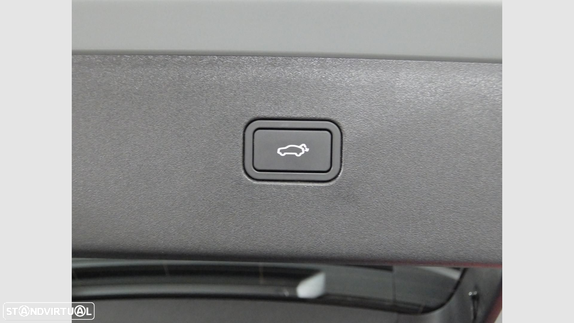 Volvo EX30 69 kWh Single Motor Extended Range Plus - 8