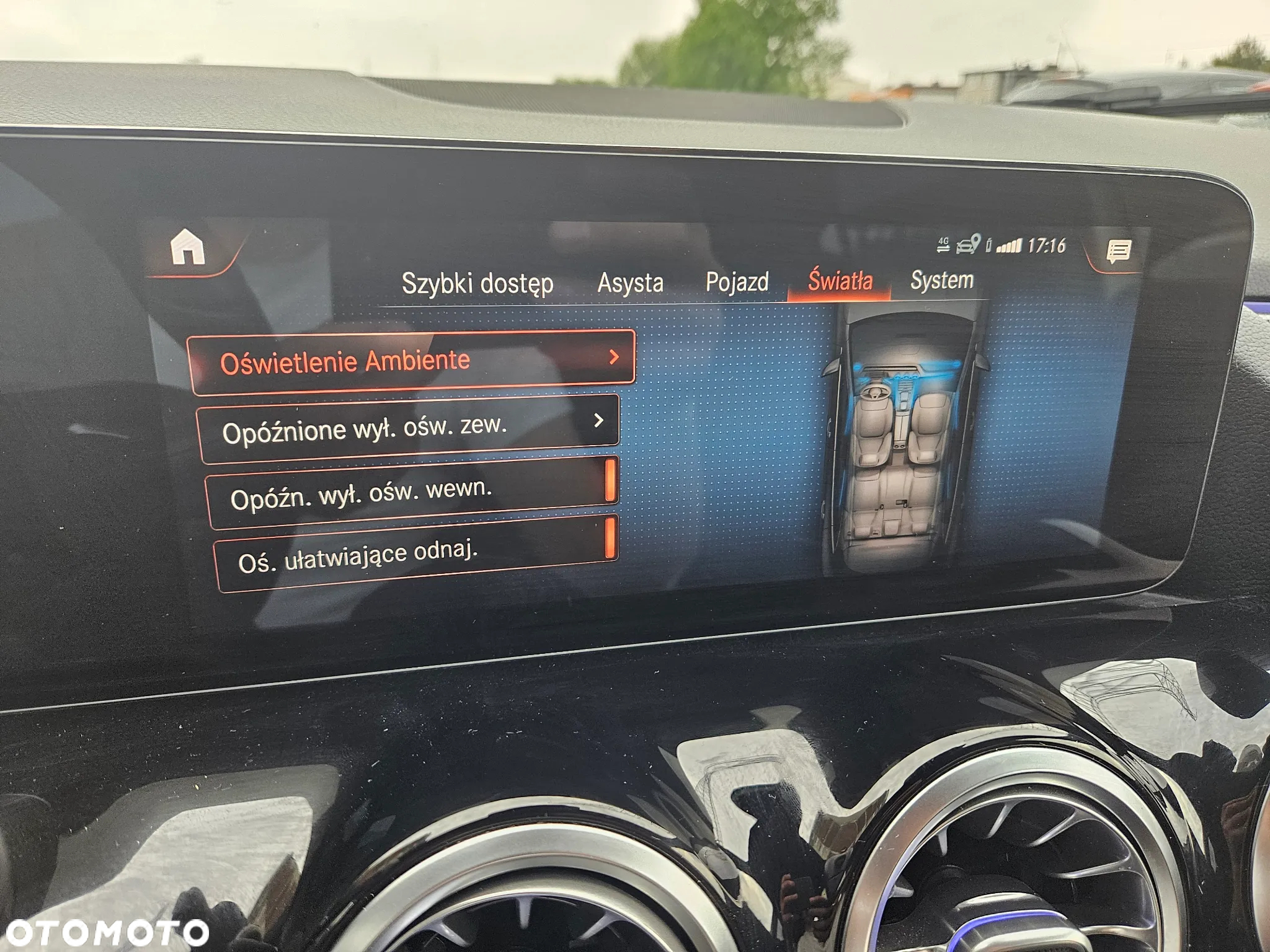 Mercedes-Benz GLA 250 e 8G-DCT AMG Line - 34