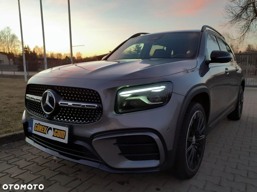 Mercedes-Benz GLB 200 AMG Line 7G-DCT - 12