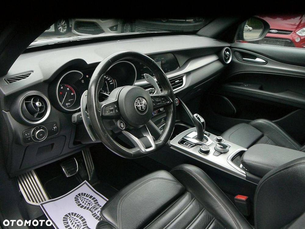 Alfa Romeo Stelvio 2.2 16V AT8 Q4 Super - 28