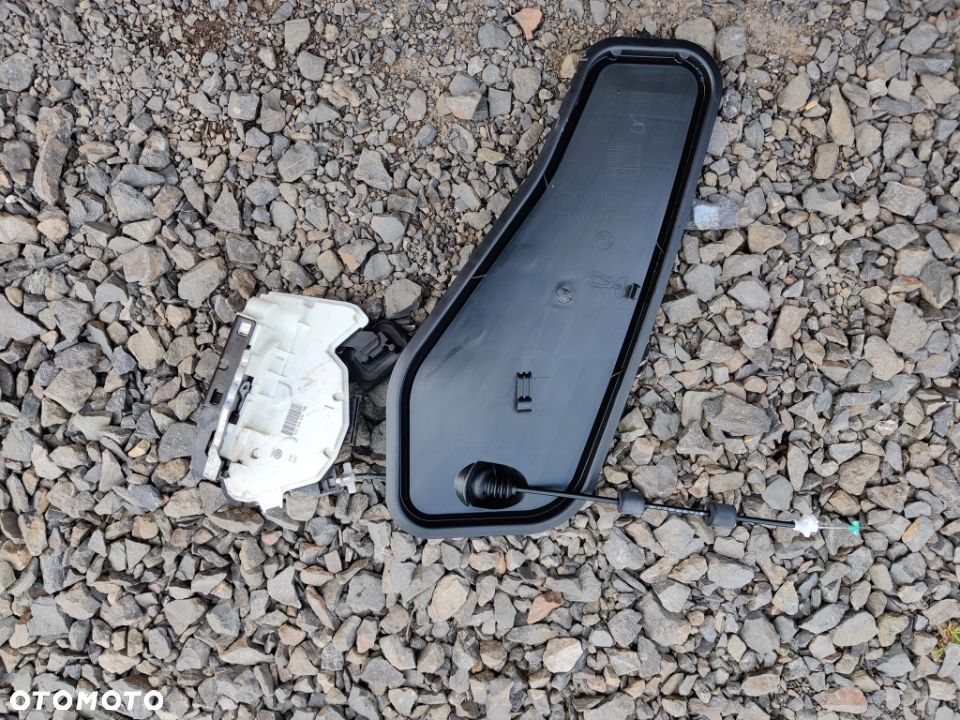 Zamek drzwi Prawy Tył Skoda Octavia 3 III Rapid Seat Toledo Prawy Tylny 5E0839016 - 1