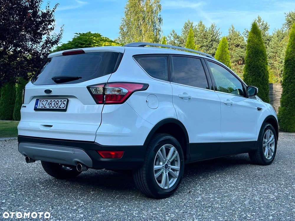 Ford Kuga 1.5 TDCi 2x4 Business Edition - 19