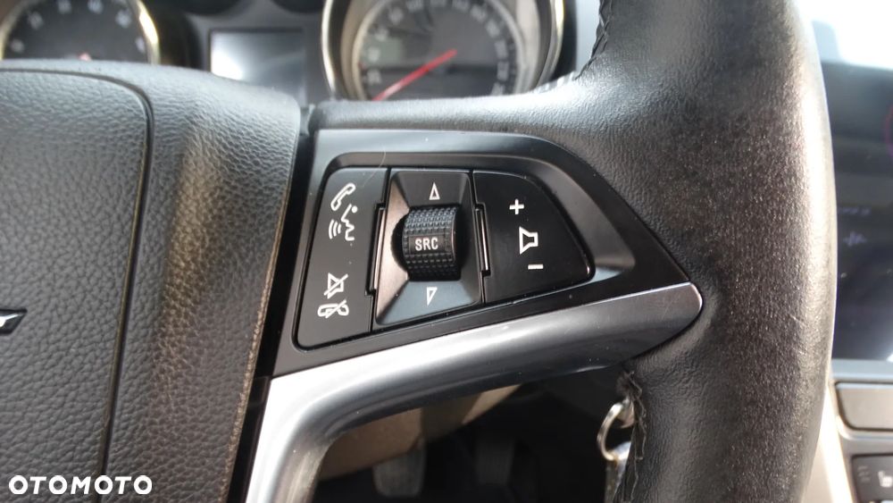 Opel Astra 1.4 Turbo Innovation - 23