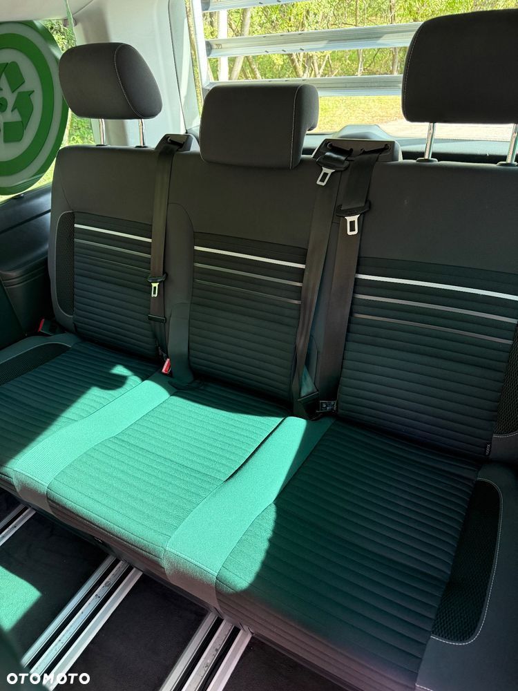 Volkswagen Multivan - 18