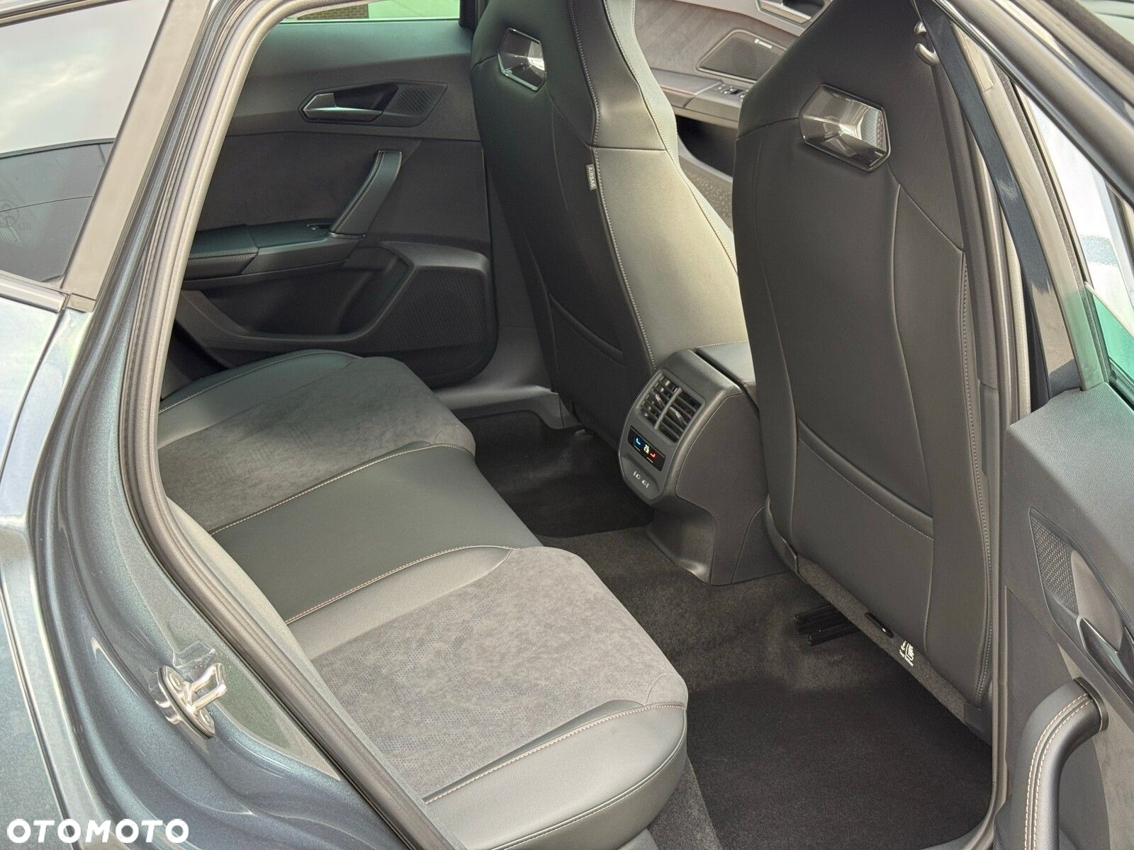 Cupra Formentor 1.5 eTSI mHEV DSG - 22