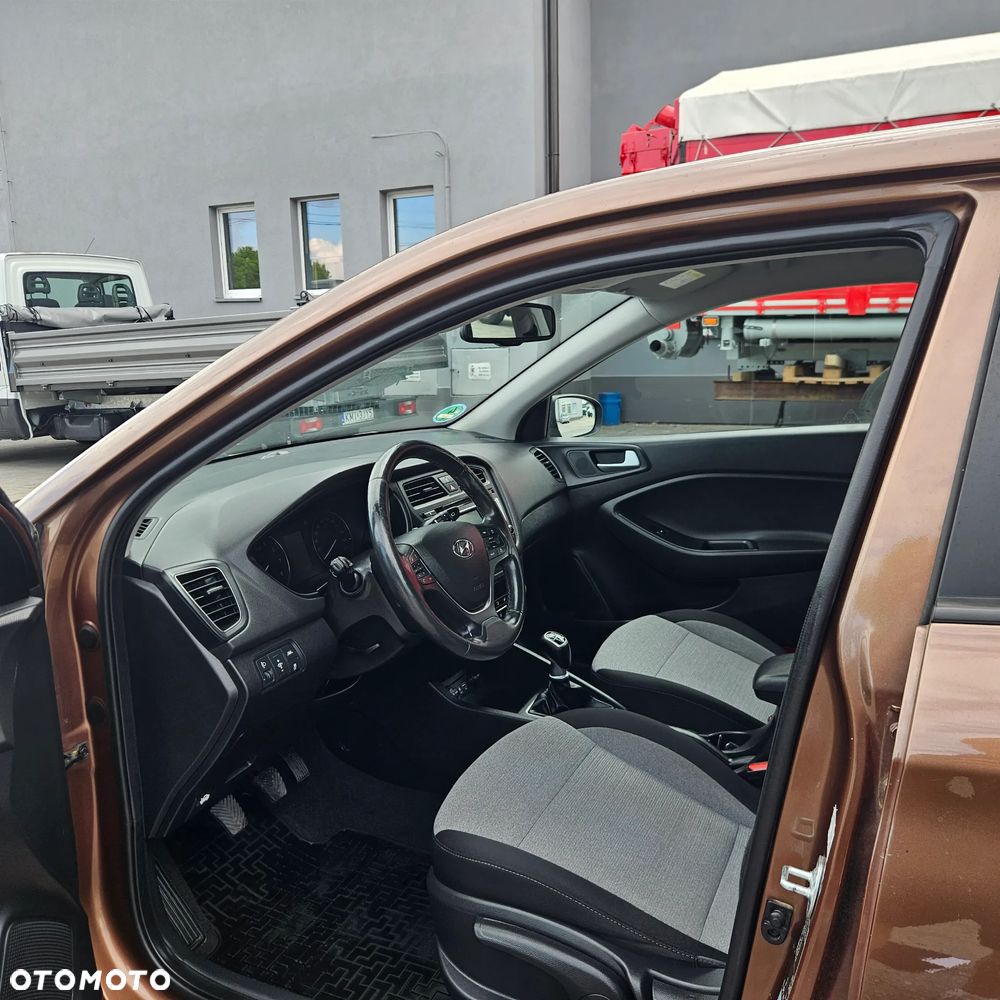 Hyundai i20 - 10