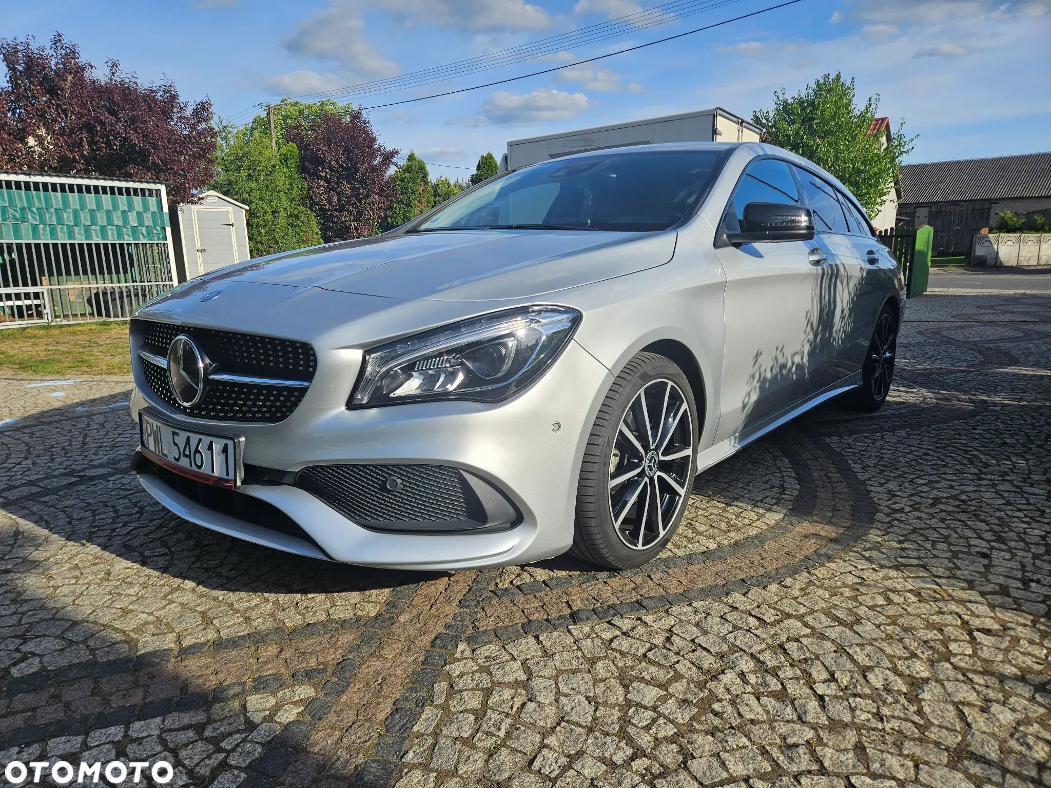 Mercedes-Benz CLA Shooting Brake 180 d 7G-DCT AMG Line - 1