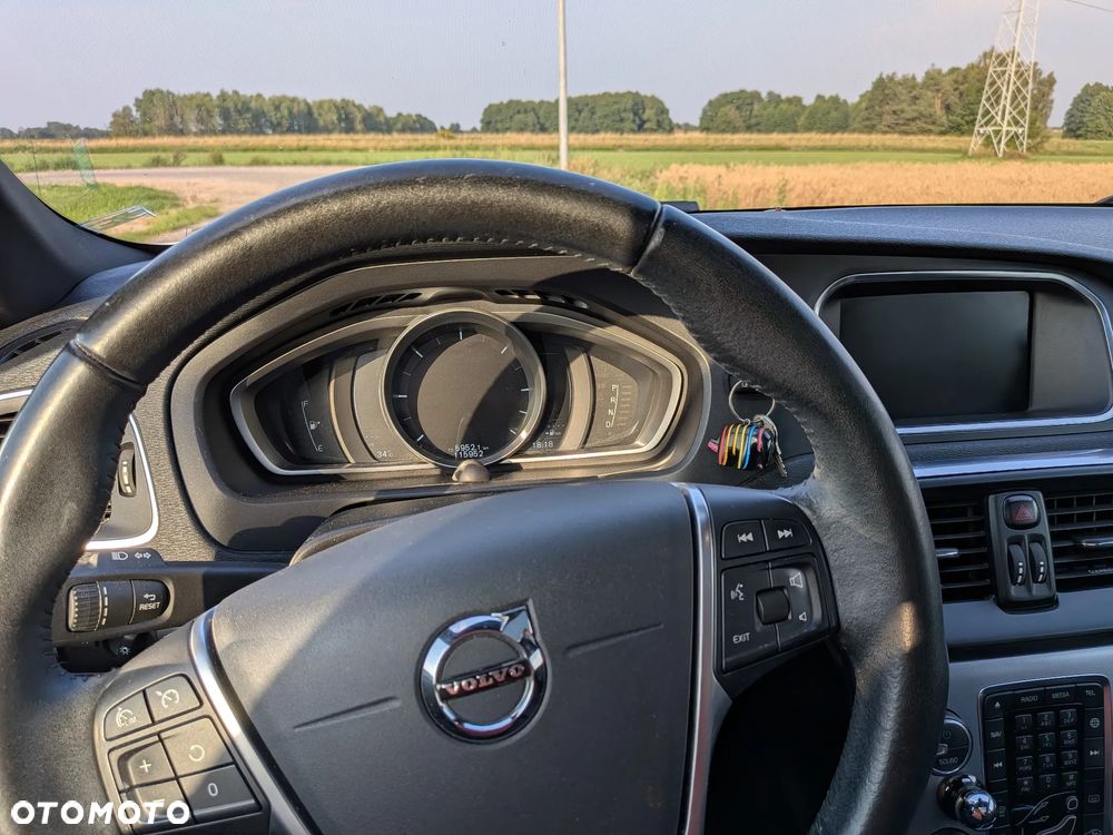 Volvo V40 Cross Country - 21