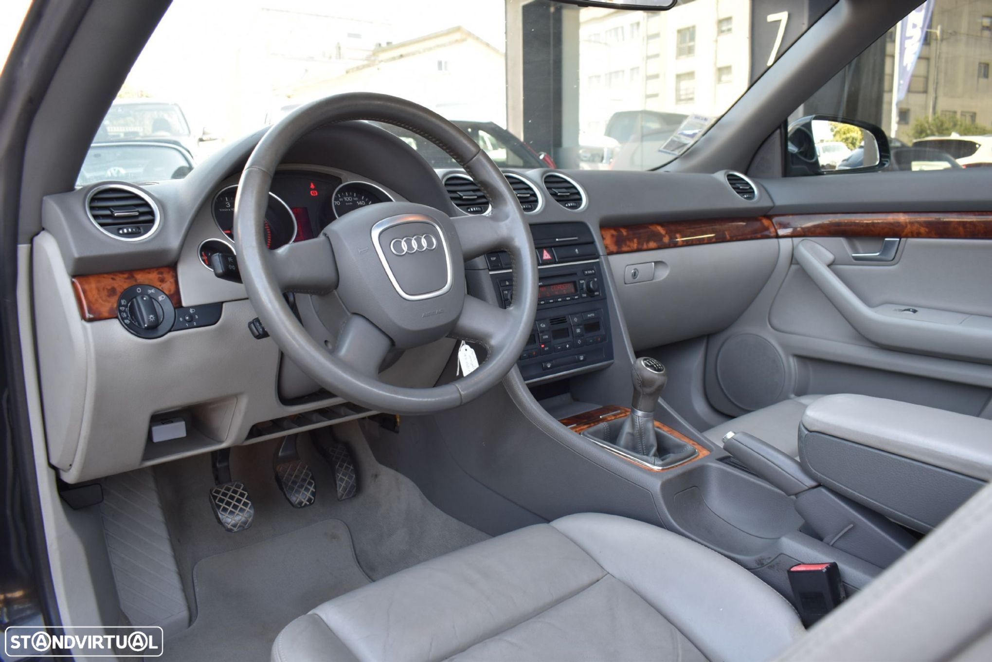 Audi A4 Cabrio 2.0 TDi Sport - 24