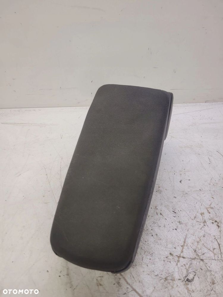 PODŁOKIETNIK PRZÓD AUDI A4 B6 B7 WELUR 8E0864207D - 1