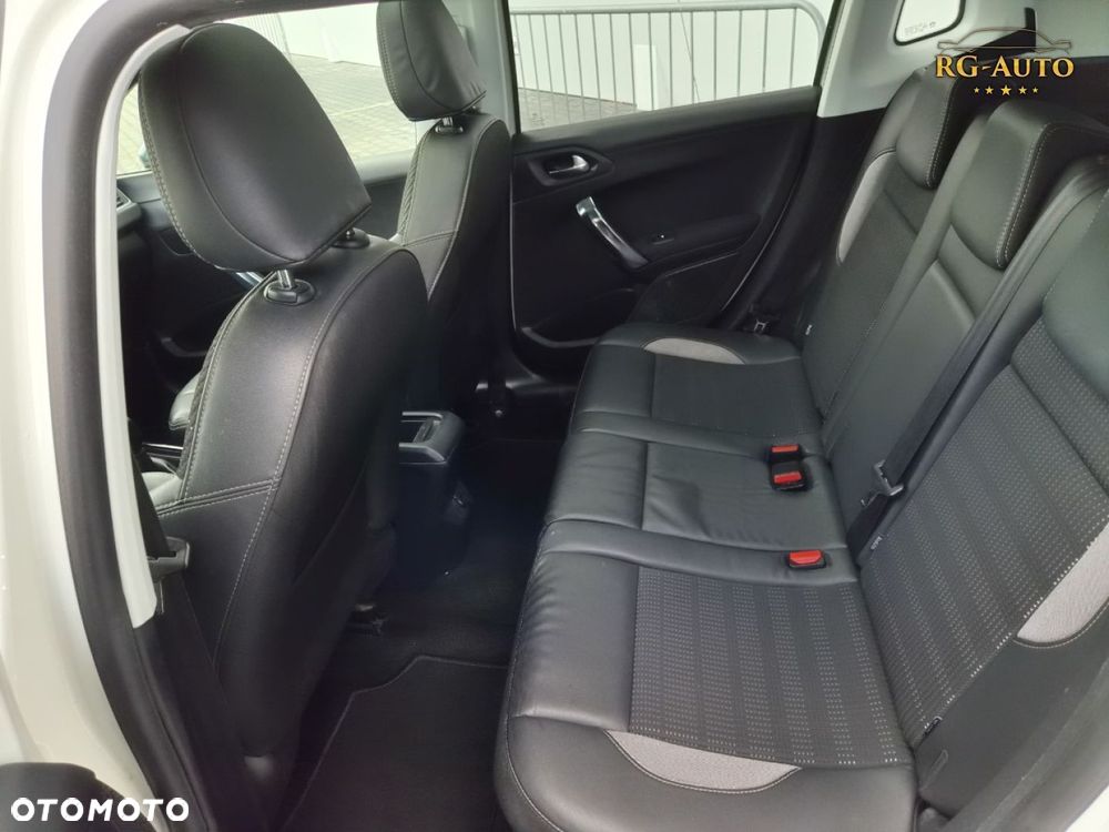 Peugeot 2008 - 24