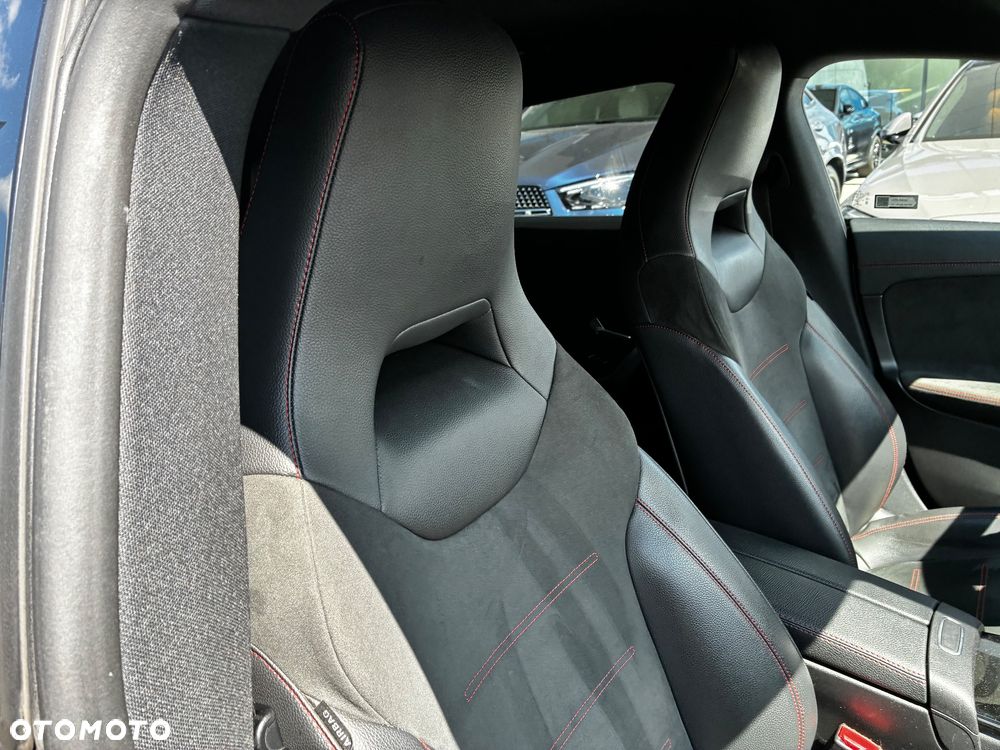 Mercedes-Benz CLA 200 AMG Line 7G-DCT - 10